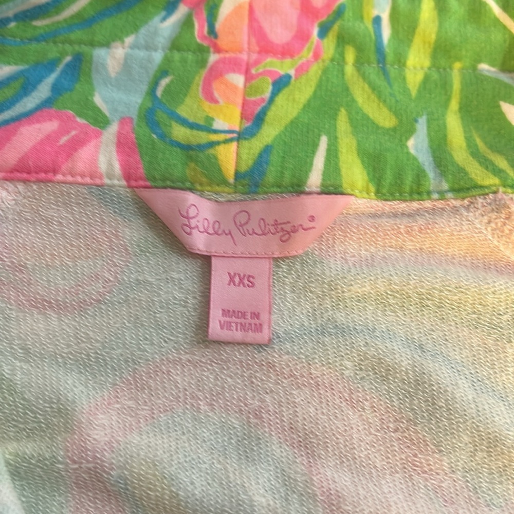 Lilly Pulitzer Active Top - Picture 6 of 8
